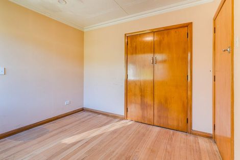 Photo of property in 21 Seaview Terrace, Kew, Dunedin, 9012