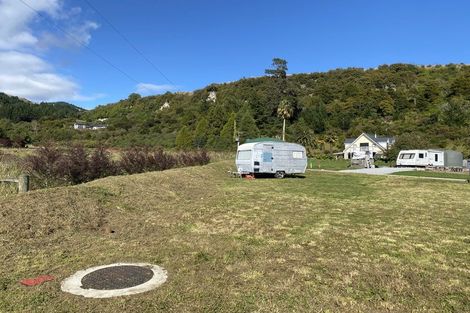 Photo of property in 52 Matenga Road, Ligar Bay, Takaka, 7183