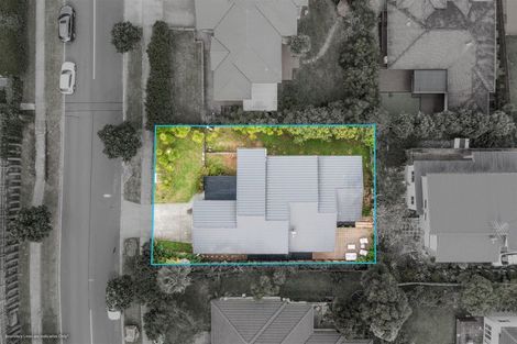 Photo of property in 48 Rising Parade, Fairview Heights, Auckland, 0632