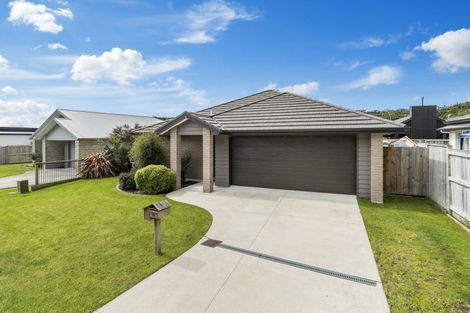 Photo of property in 86 Awataha Crescent, Pyes Pa, Tauranga, 3110