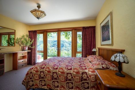 Photo of property in 4 Awaroa Lane, Sumner, Christchurch, 8081