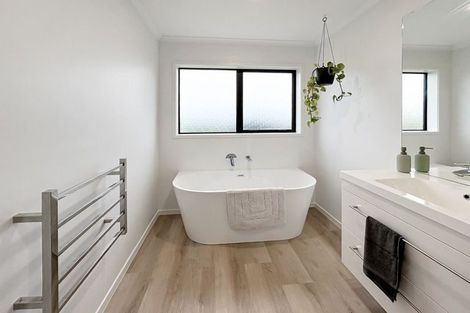 Photo of property in 18 Cracroft Drive, Putiki, Whanganui, 4500