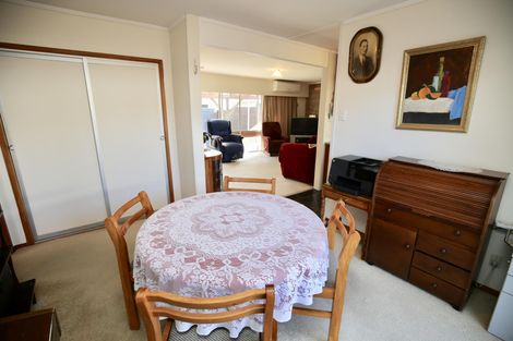 Photo of property in 27 English Street, St Andrews, Hamilton, 3200