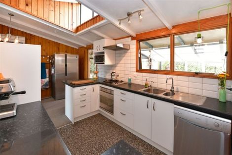 Photo of property in 328 Whangaparaoa Road, Stanmore Bay, Whangaparaoa, 0932