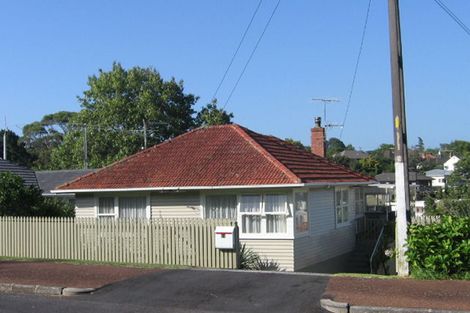 Photo of property in 10 Macpherson Street, Meadowbank, Auckland, 1072