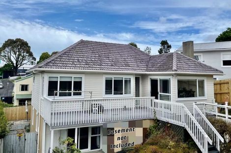 Photo of property in 17 Camelot Place, Glenfield, Auckland, 0629