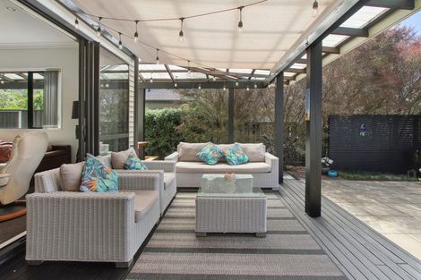 Photo of property in 22 Midhurst Avenue, Henderson, Auckland, 0612