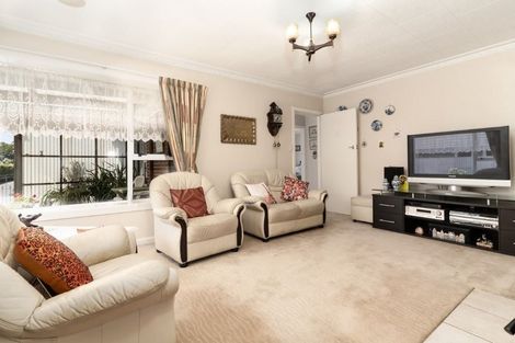 Photo of property in 214 Shortland Street, Aranui, Christchurch, 8061