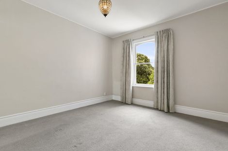 Photo of property in 10a Tinakori Road, Thorndon, Wellington, 6011