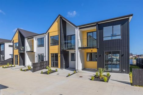 Photo of property in 27 Kumerahou Street, Kumeu, 0810