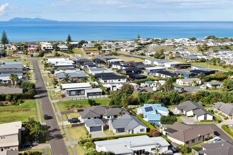 Photo of property in 26 Reel Road, Athenree, Waihi Beach, 3611