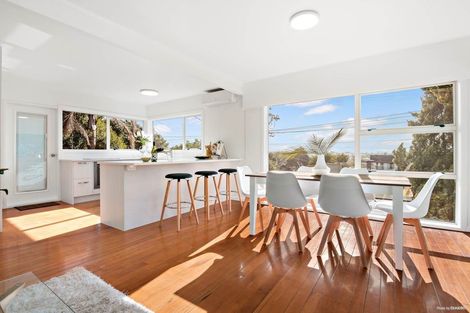 Photo of property in 2/110 Sylvan Avenue, Northcote, Auckland, 0627