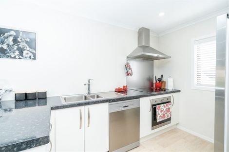 Photo of property in 2/28 Mahoe Street, Melville, Hamilton, 3206