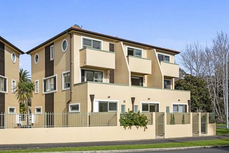 Photo of property in 2/595 Laurie Southwick Parade, Gulf Harbour, Whangaparaoa, 0930