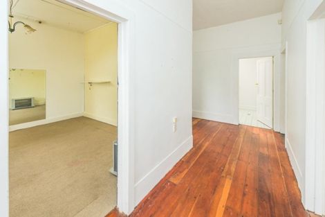 Photo of property in 25 Mason Terrace, Gonville, Whanganui, 4501