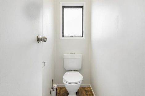 Photo of property in 18 Balloch Street, Randwick Park, Auckland, 2105