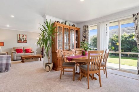 Photo of property in 48 Doncaster Drive, Papamoa Beach, Papamoa, 3118