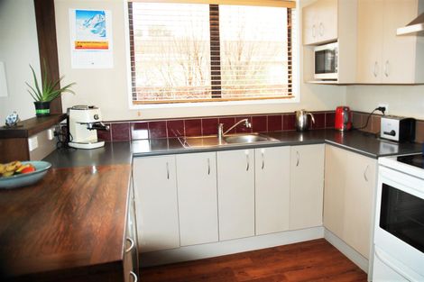 Photo of property in 12 Cornish Place, Cromwell, 9310