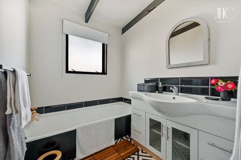 Photo of property in 30 Achil Street, Cromwell, 9310