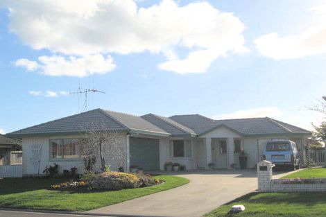 Photo of property in 30 Beachlands Place, Papamoa Beach, Papamoa, 3118