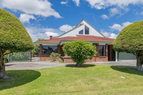 Photo of property in 17 Easton Way, Levin, 5510