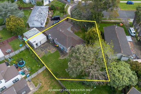 Photo of property in 28 Hinton Place, Weymouth, Auckland, 2103