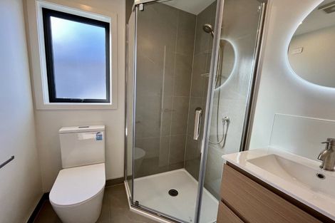 Photo of property in 6/506 Glenfield Road, Bayview, Auckland, 0629
