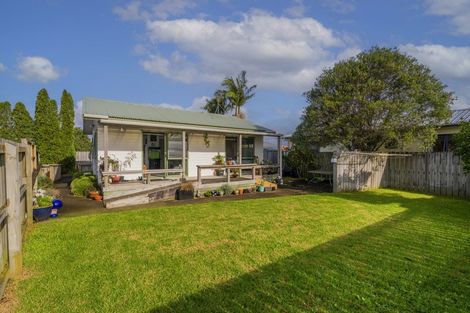 Photo of property in 39 Whitby Avenue, Whitianga, 3510