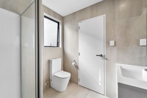 Photo of property in 16 Seafarer Crescent, Stanmore Bay, Whangaparaoa, 0932