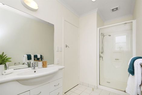 Photo of property in 2 Melville Street, Tawa, Wellington, 5028