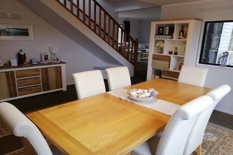 Photo of property in 24 Montclair Rise, Browns Bay, Auckland, 0630