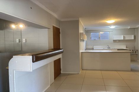 Photo of property in 75 Gossamer Drive, Pakuranga Heights, Auckland, 2010