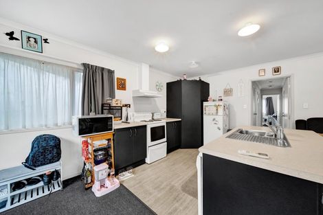 Photo of property in 12a Stuart Place, Blagdon, New Plymouth, 4310