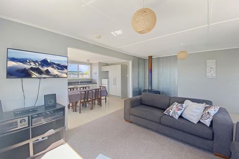 Photo of property in 14 Omahau Crescent, Twizel, 7901