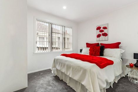 Photo of property in 1/18 Plunket Avenue, Papatoetoe, Auckland, 2104