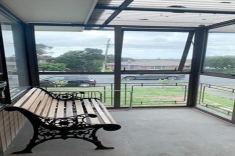 Photo of property in 2/104 Forrest Hill Road, Forrest Hill, Auckland, 0620