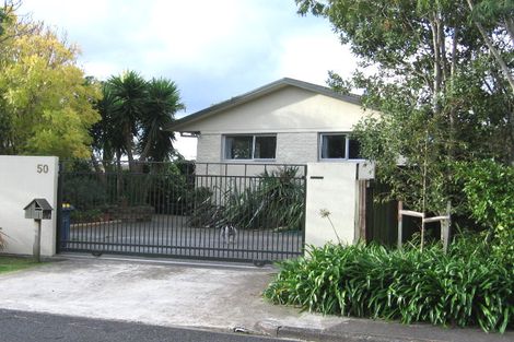 Photo of property in 50 Rewarewa Road, Te Atatu Peninsula, Auckland, 0610