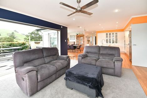 Photo of property in 17a Rapson Road, Kaukapakapa, 0871