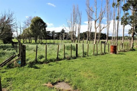 Photo of property in 24 Lovell Road, Woodville, 4998