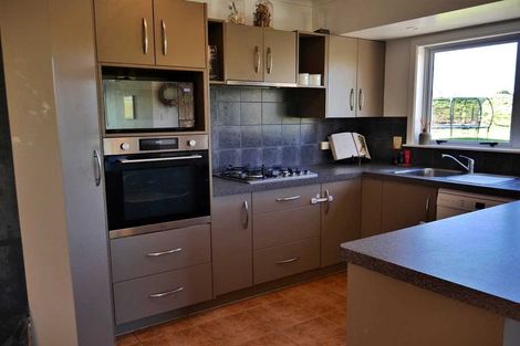 Photo of property in 690 Grove Road, Karamu, Hamilton, 3285