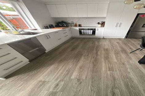 Photo of property in 5 Huia Grove, Elderslea, Upper Hutt, 5018