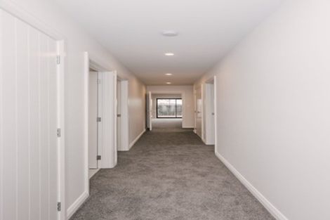 Photo of property in 32 Atlantic Drive, Fitzherbert, Palmerston North, 4410