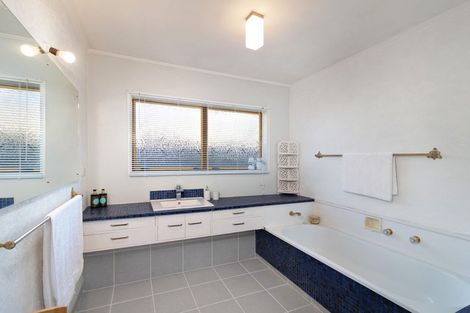 Photo of property in 16 Exeter Street, Stoke, Nelson, 7011