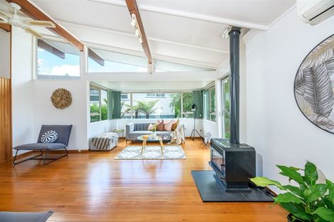 Photo of property in 23 Finlow Drive, Te Atatu South, Auckland, 0610