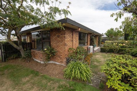 Photo of property in 32 Cameron Street, Ashburton, 7700