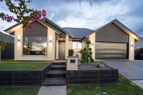 Photo of property in 13 Webber Street, Cambridge, 3434