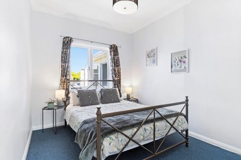 Photo of property in 464 Devonport Road, Tauranga South, Tauranga, 3112