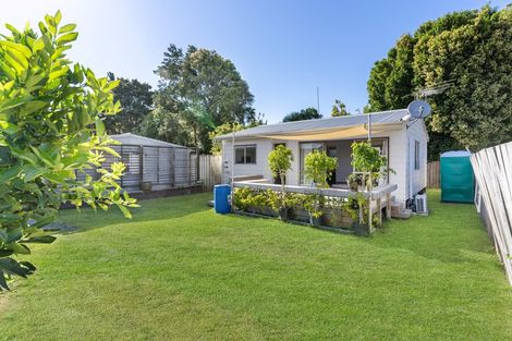 Photo of property in 1/11 Ranui Station Road, Ranui, Auckland, 0612