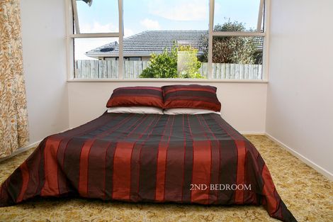 Photo of property in 2/55 Orams Road, Hillpark, Auckland, 2102