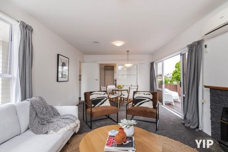 Photo of property in 17 Baylands Drive, Newlands, Wellington, 6037